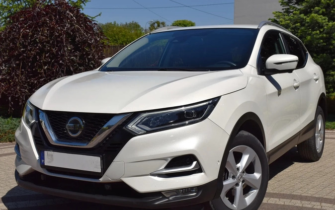 Nissan Qashqai cena 73500 przebieg: 100000, rok produkcji 2019 z Miastko małe 172